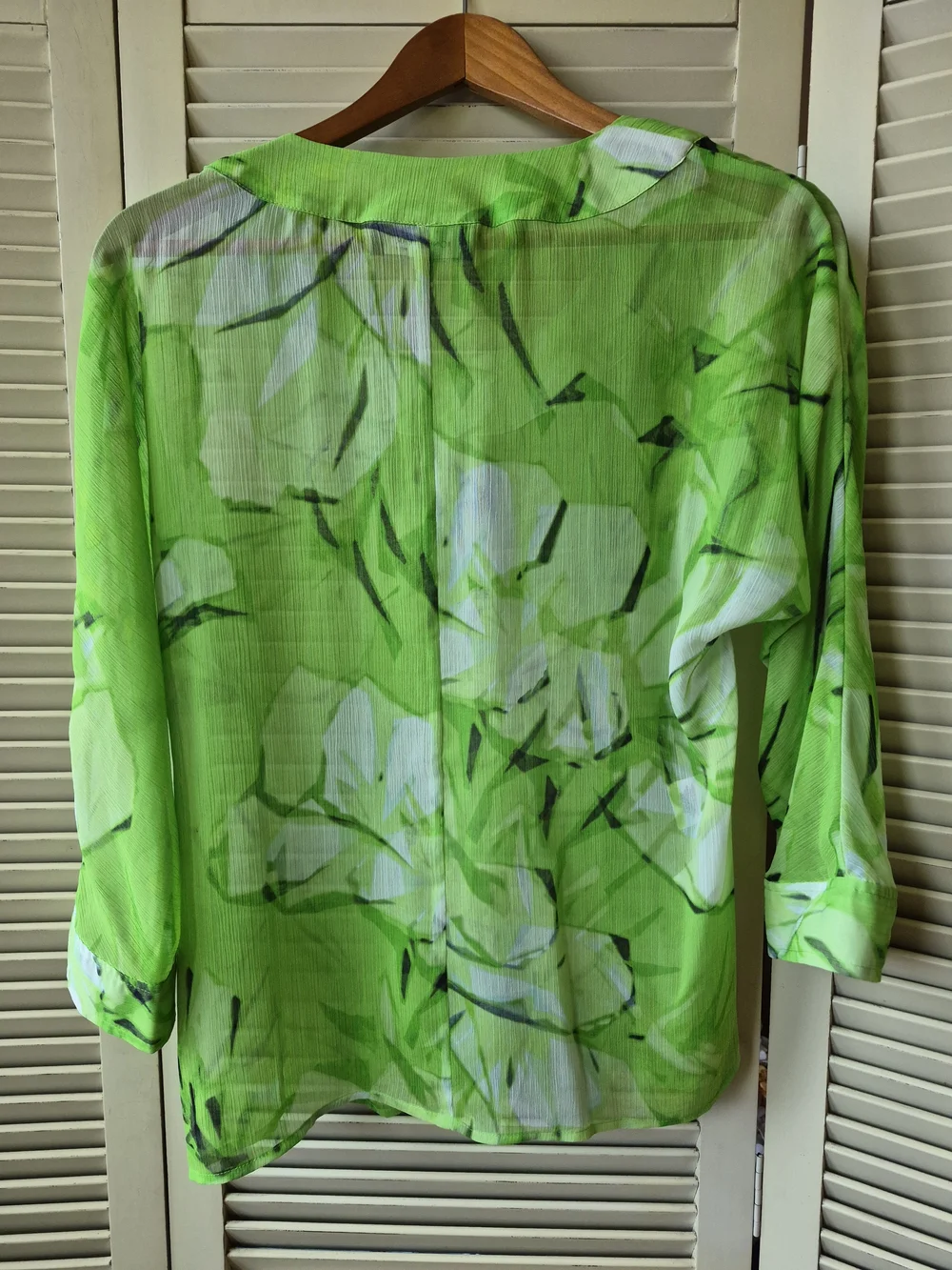 Jones Wear Sheer Blouse with Studded Scoop Neck Size 10 Petite